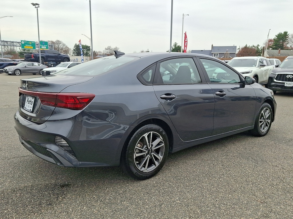 Used 2023 Kia Forte LXS Sedan