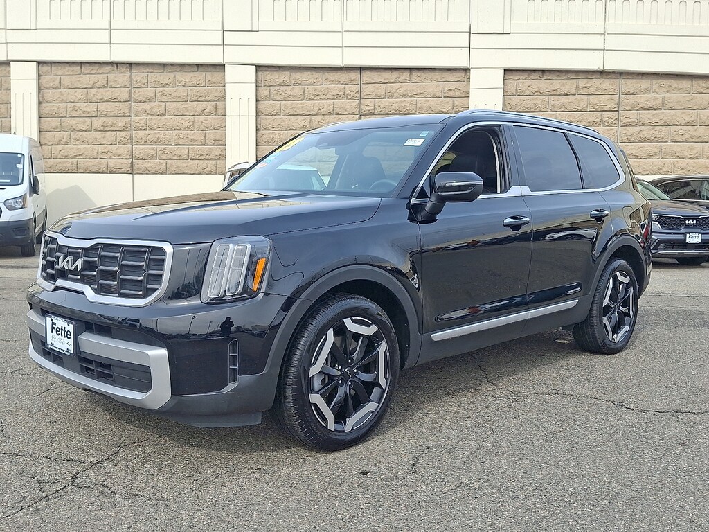 Used 2023 Kia Telluride S Sport Utility