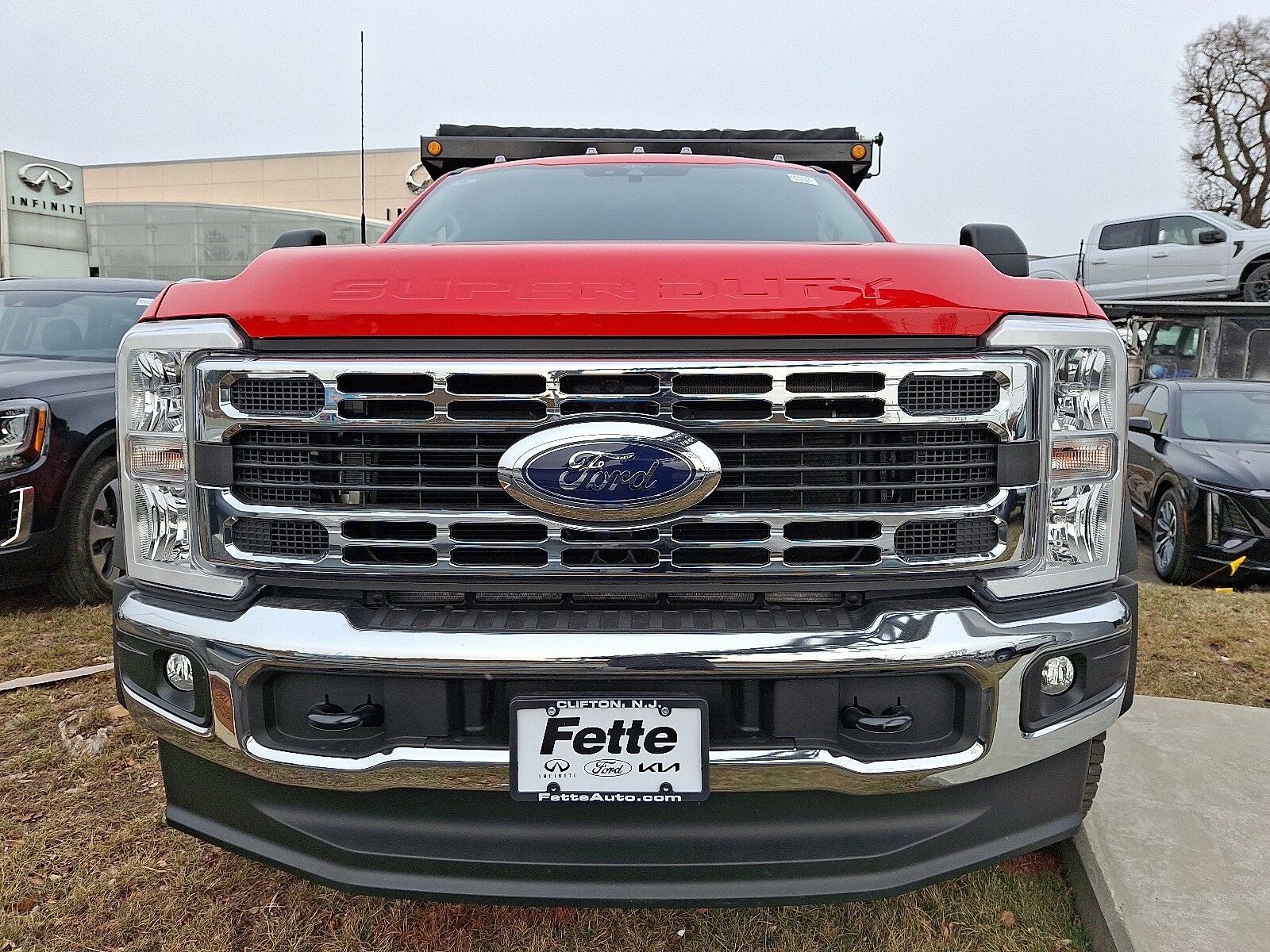 2024 Ford F-550 photo 2