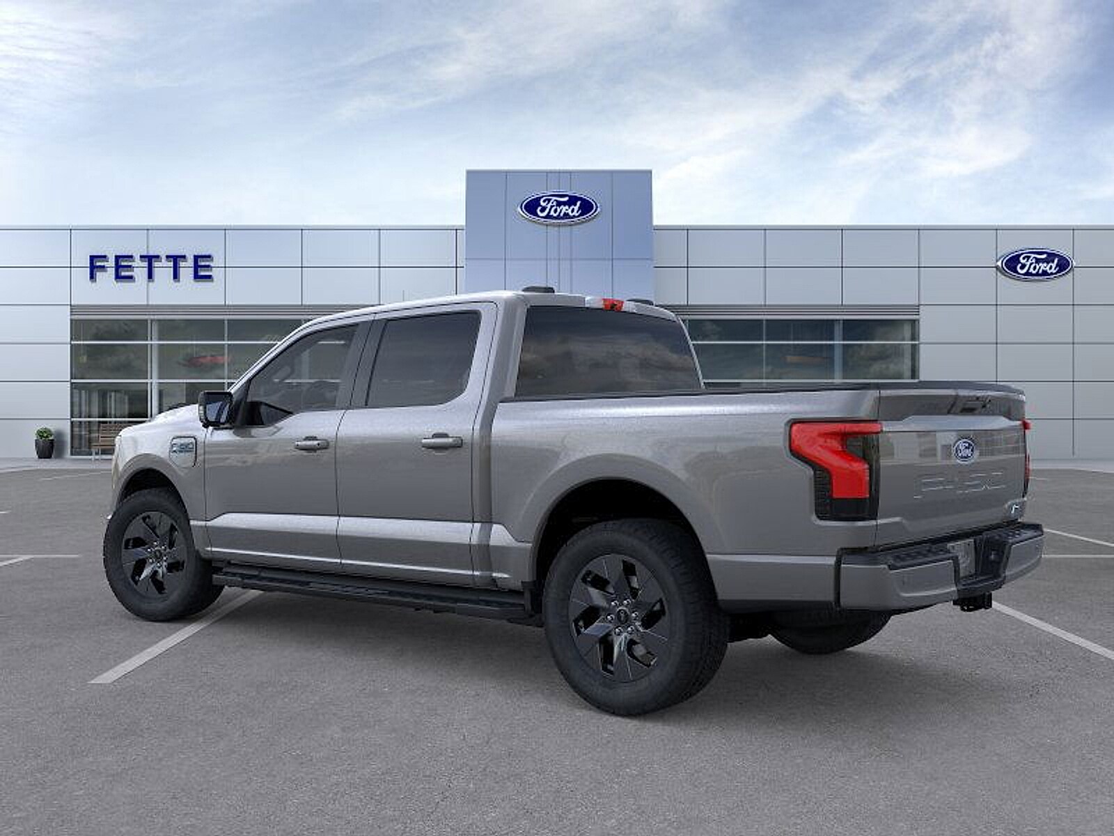 2025 Ford F-150 Lightning photo 4