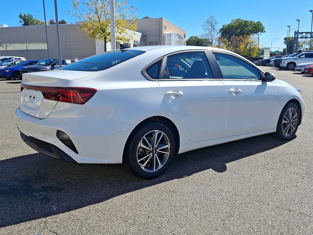 Used 2023 Kia Forte LXS Sedan