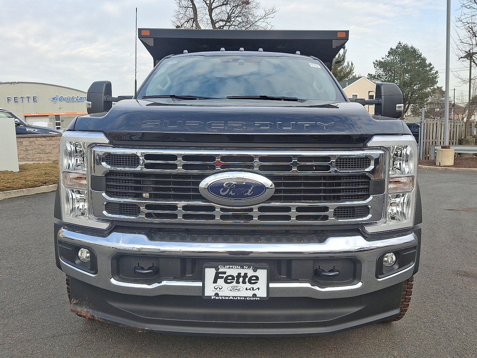2024 Ford F-550 photo 2