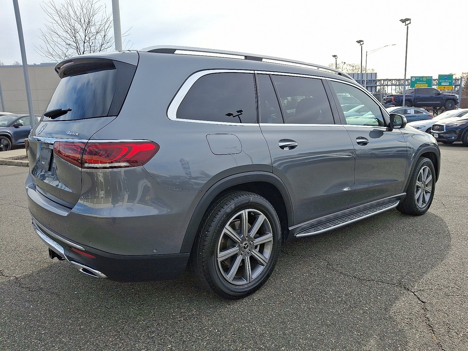 2020 Mercedes Benz GLS 450 4MATIC photo 4