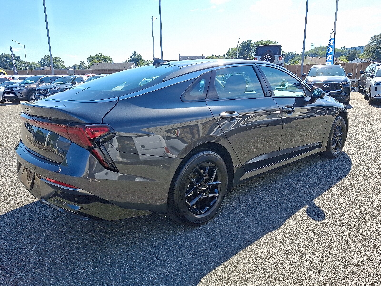 2025 Kia K5 LXS photo 4