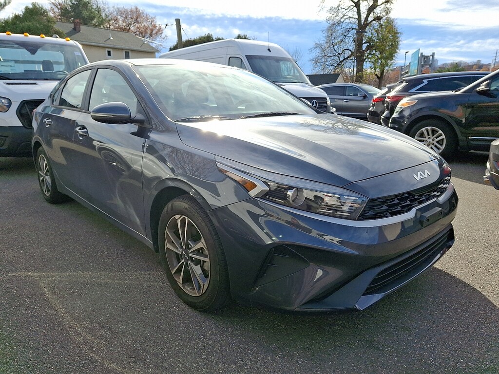 Used 2023 Kia Forte LXS Sedan