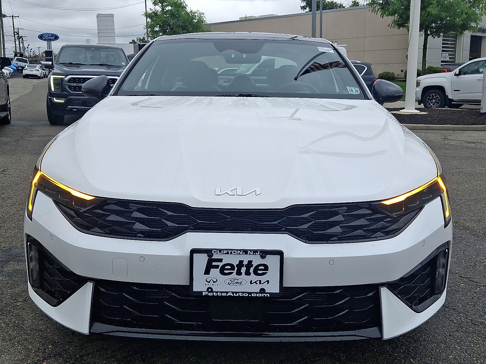 2025 Kia K5 GT-Line photo 2