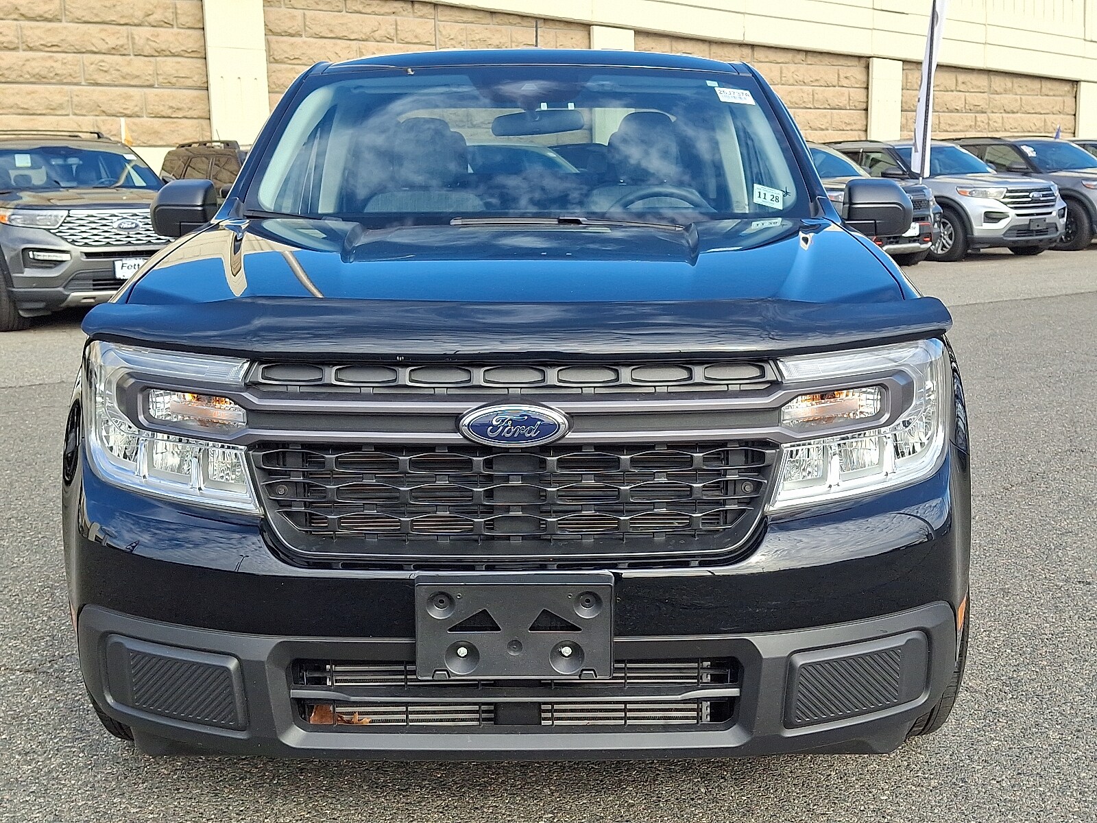 2023 Ford Maverick XLT photo 2