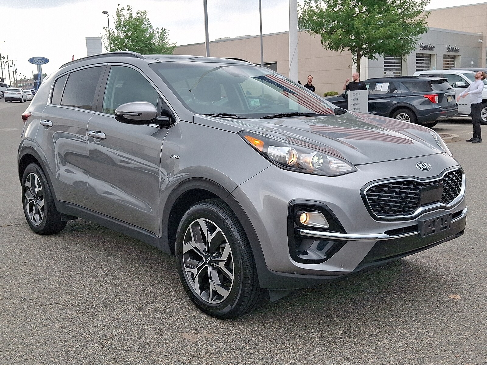 2022 Kia Sportage EX photo 3
