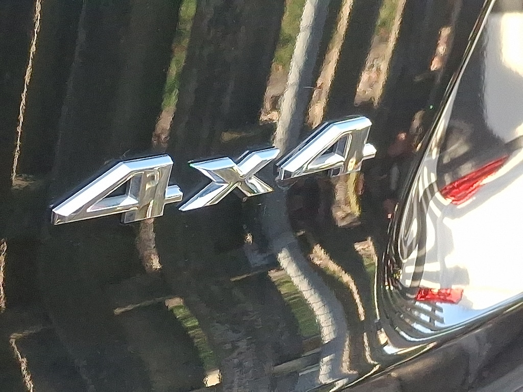 Used 2019 Jeep Cherokee Limited 4x4 Sport Utility