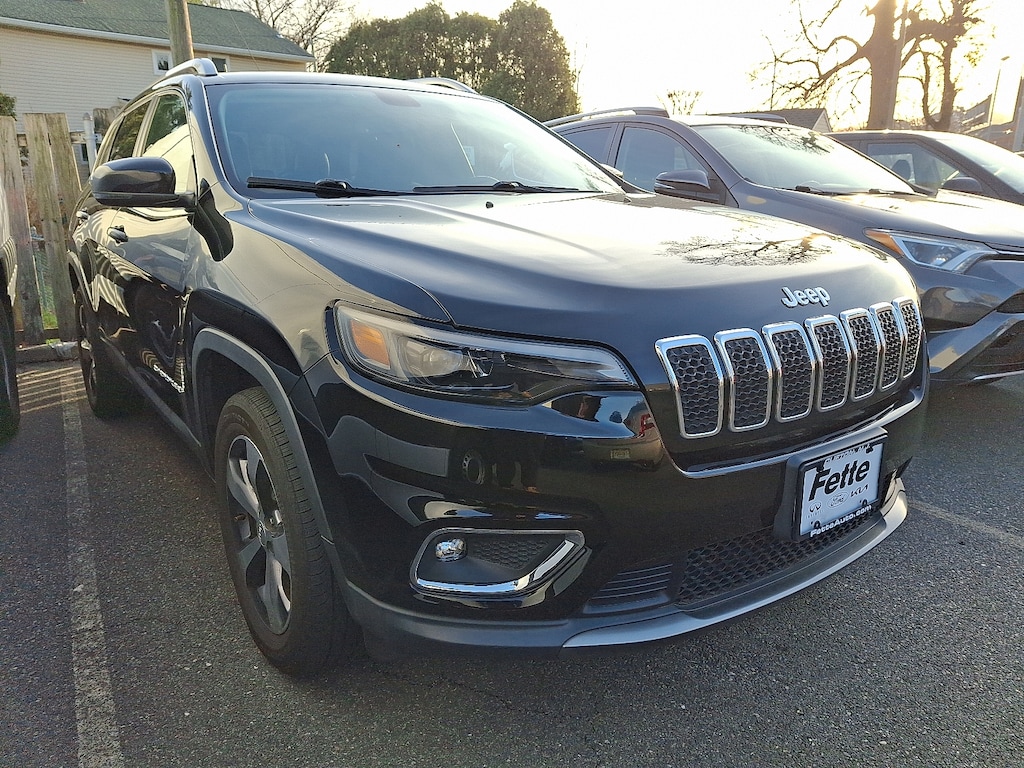 Used 2019 Jeep Cherokee Limited 4x4 Sport Utility