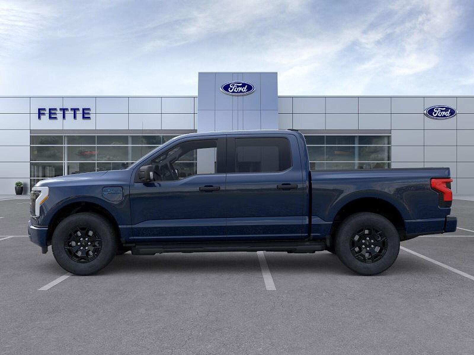 2025 Ford F-150 Lightning XLT photo 3
