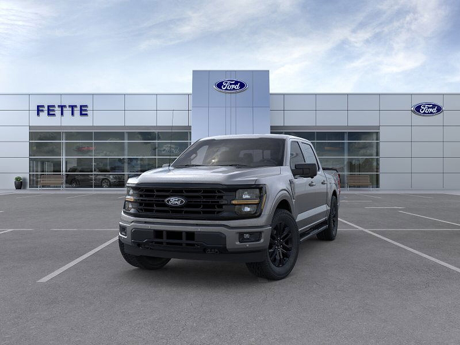 2025 Ford F-150 XLT photo 2