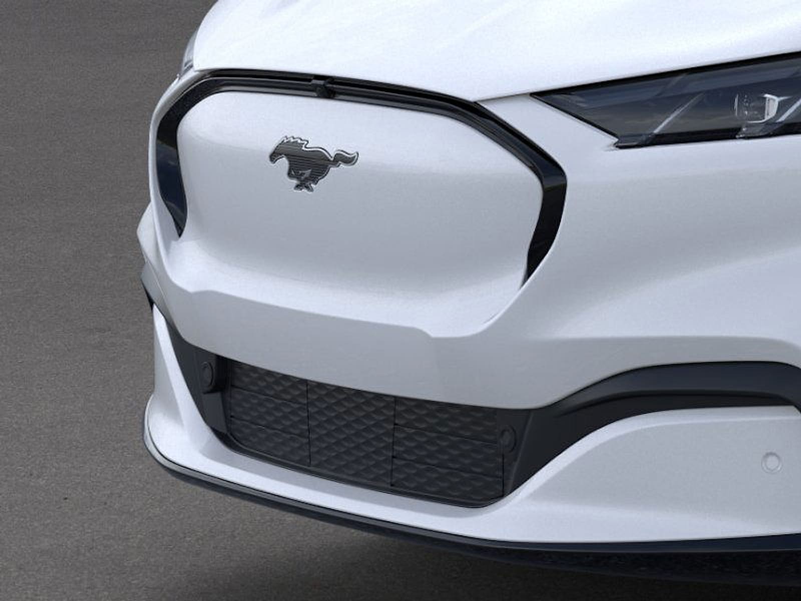 2025 Ford Mustang Mach-E Premium - Photo 17
