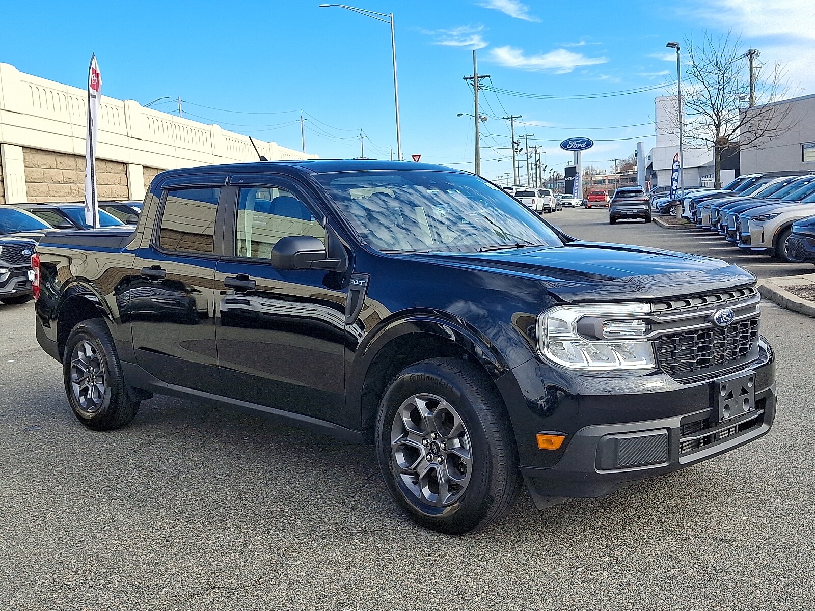 2023 Ford Maverick XLT photo 3