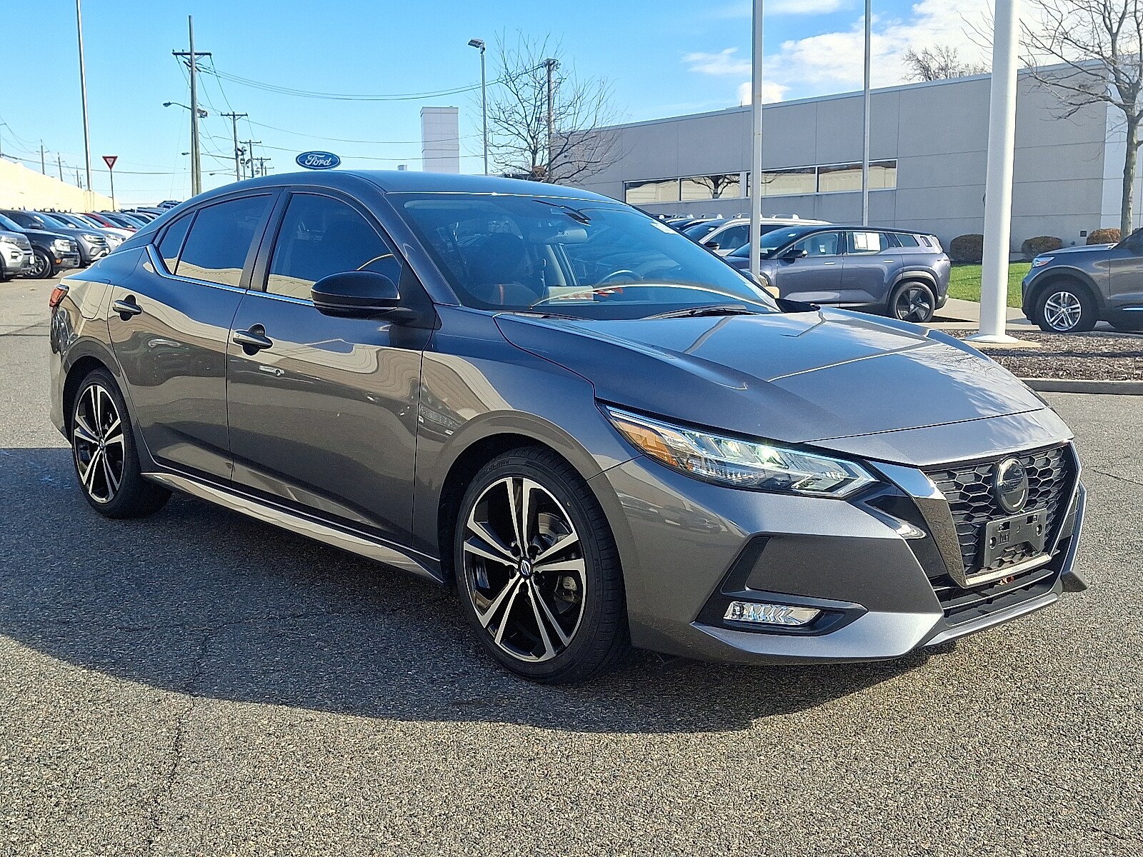 2023 Nissan Sentra SR photo 3