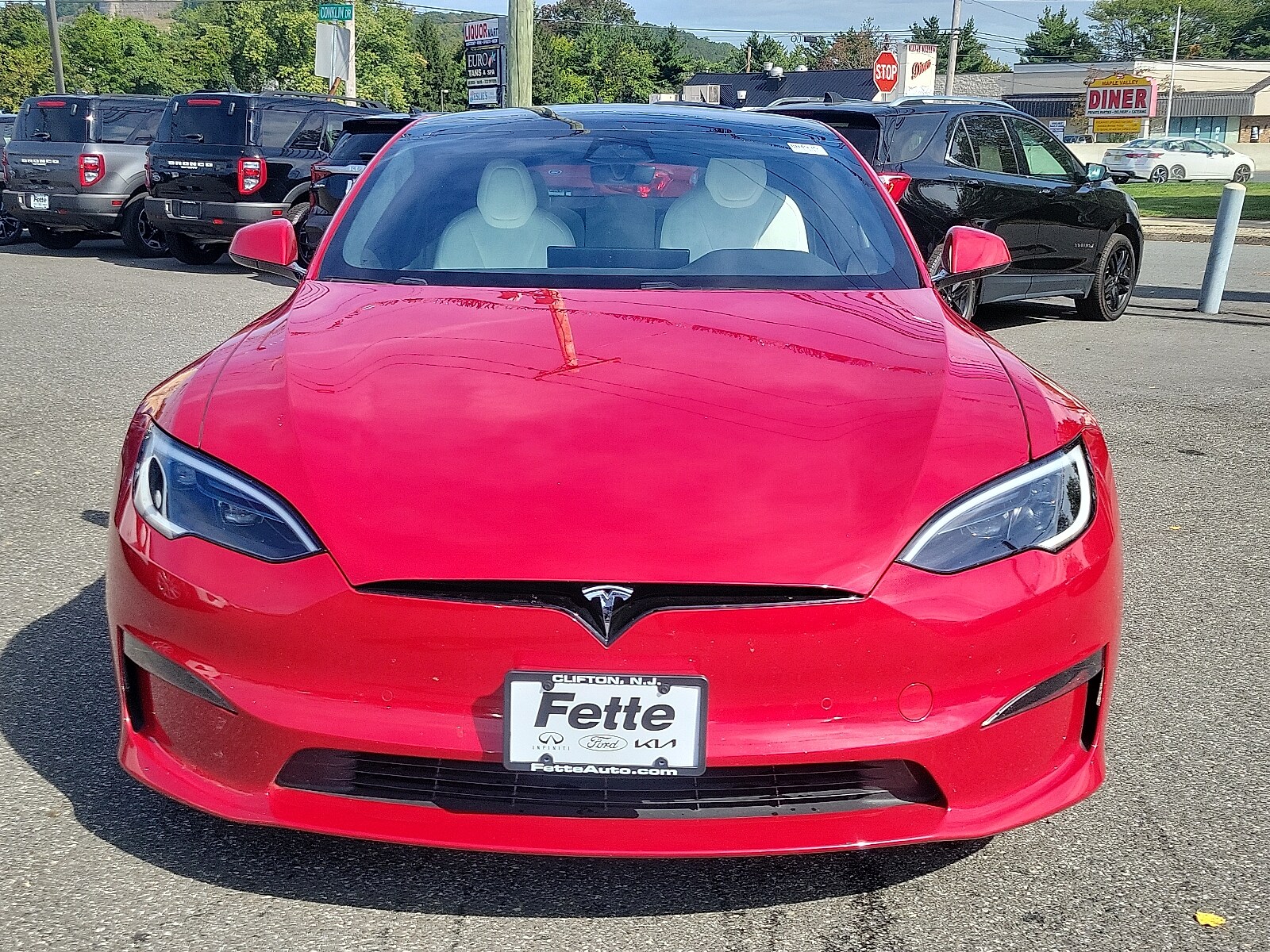 2022 Tesla Model S AWD photo 2