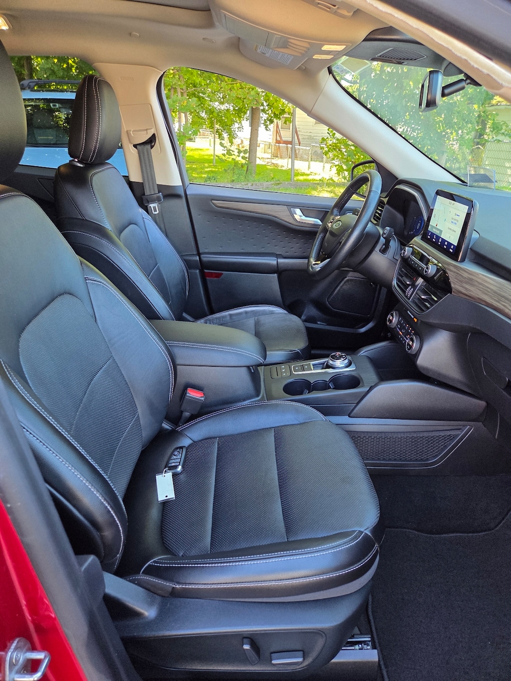 Used 2020 Ford Escape Hybrid Titanium SUV
