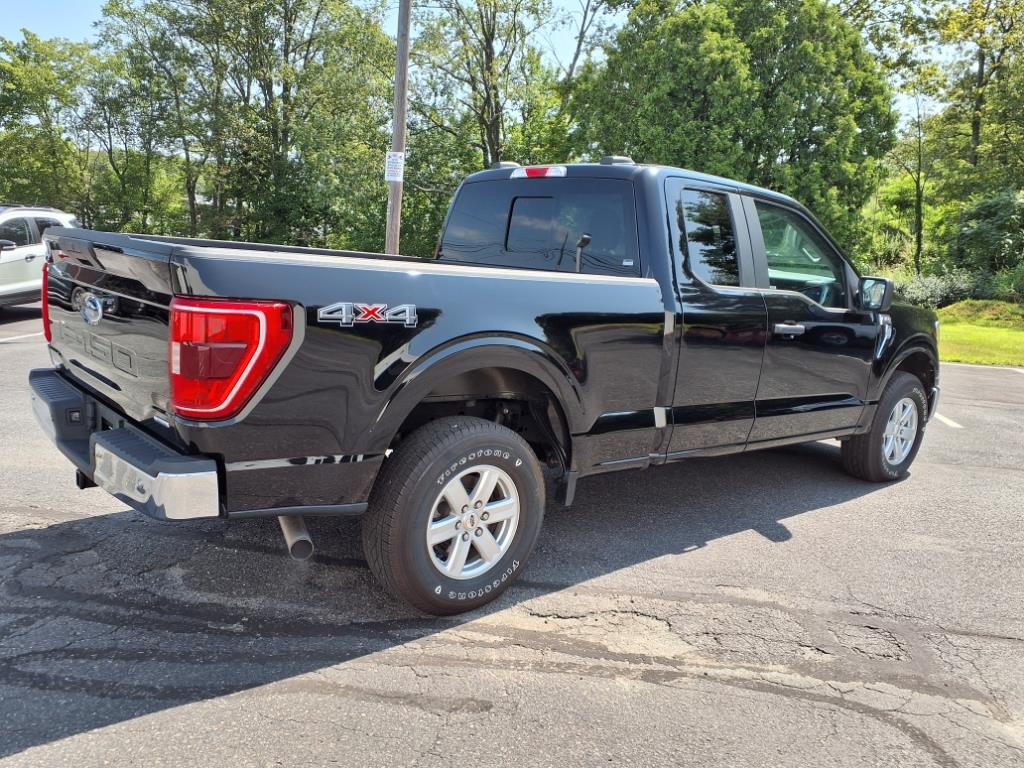 2021 Ford F-150 XLT photo 3