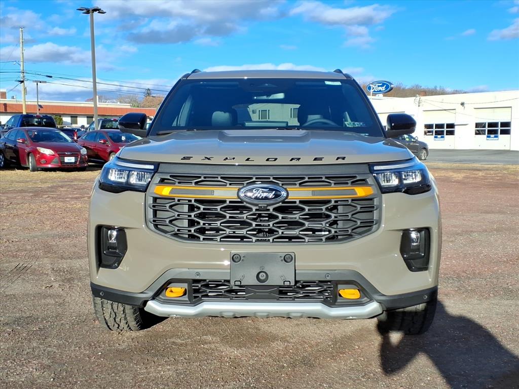 2026 Ford Explorer photo 3