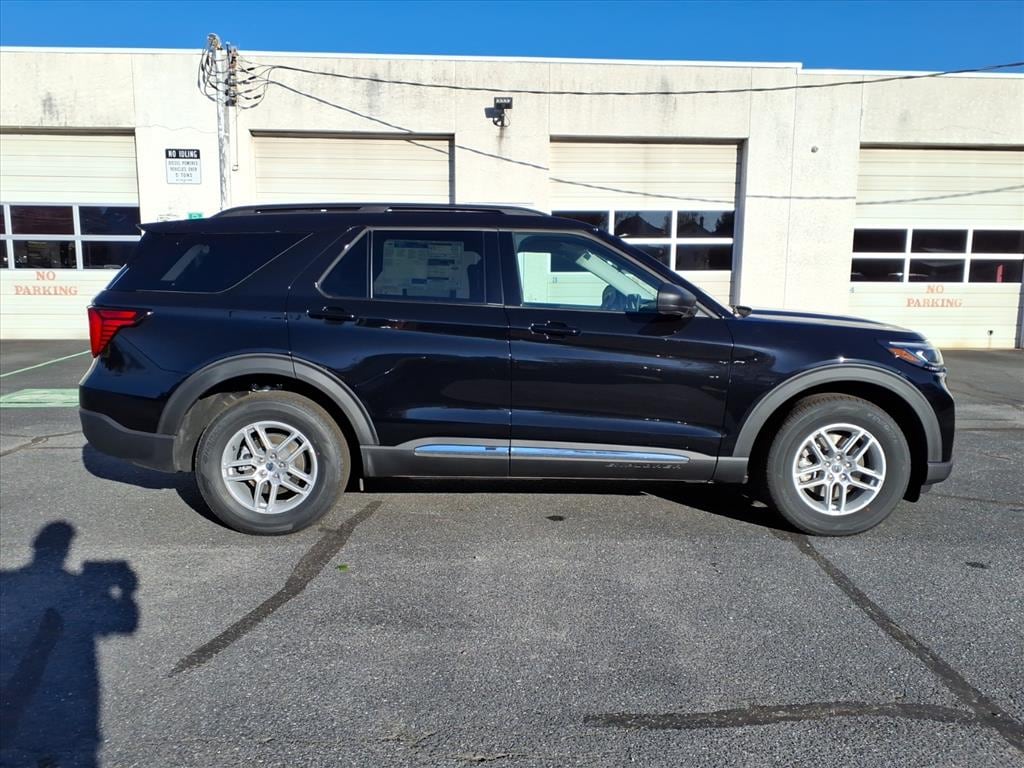 New 2025 Ford Explorer Active SUV