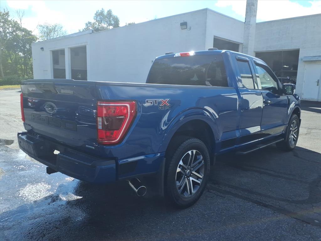 2022 Ford F-150 XL photo 3