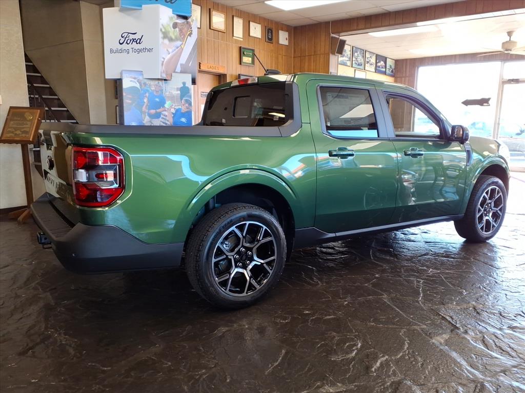 2025 Ford Maverick Lariat photo 3
