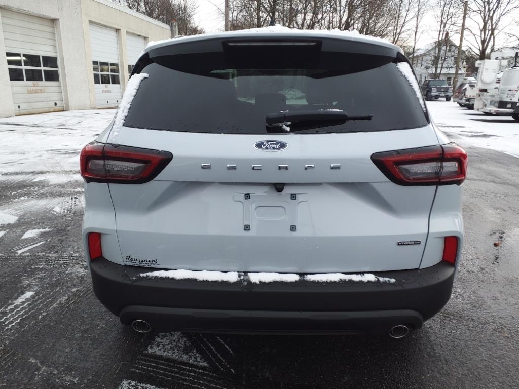 2025 Ford Escape ST-Line Select photo 2