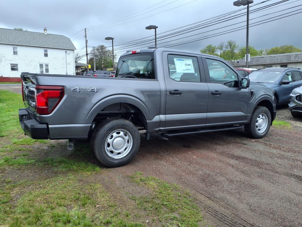 2025 Ford F-150 XL photo 3