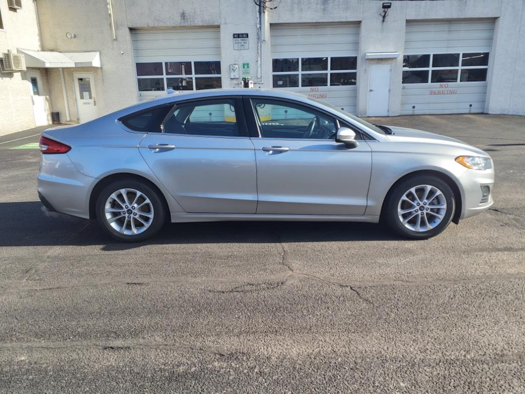 Used 2020 Ford Fusion SE with VIN 3FA6P0HD9LR121410 for sale in Freeland, PA