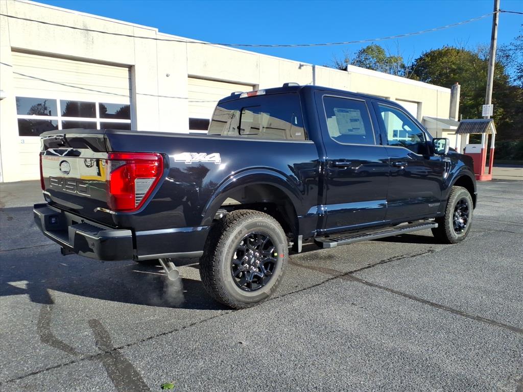 2025 Ford F-150 XLT photo 3