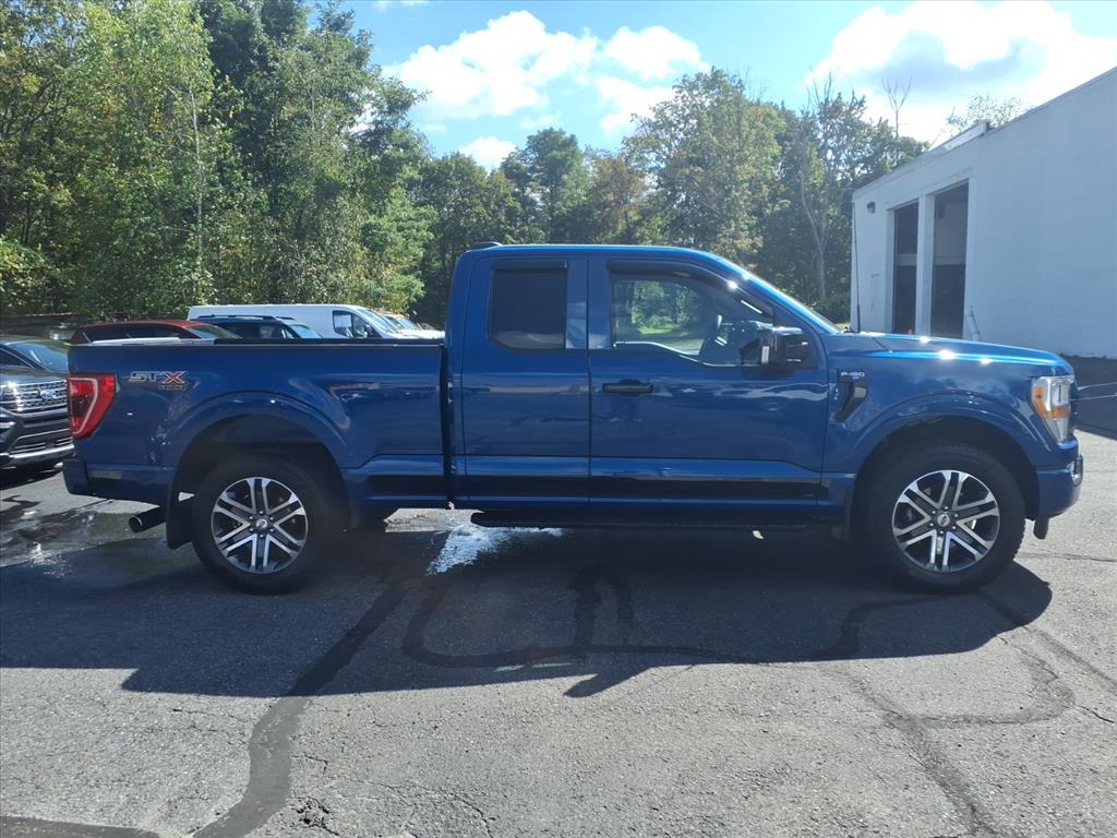 2022 Ford F-150 XL photo 2