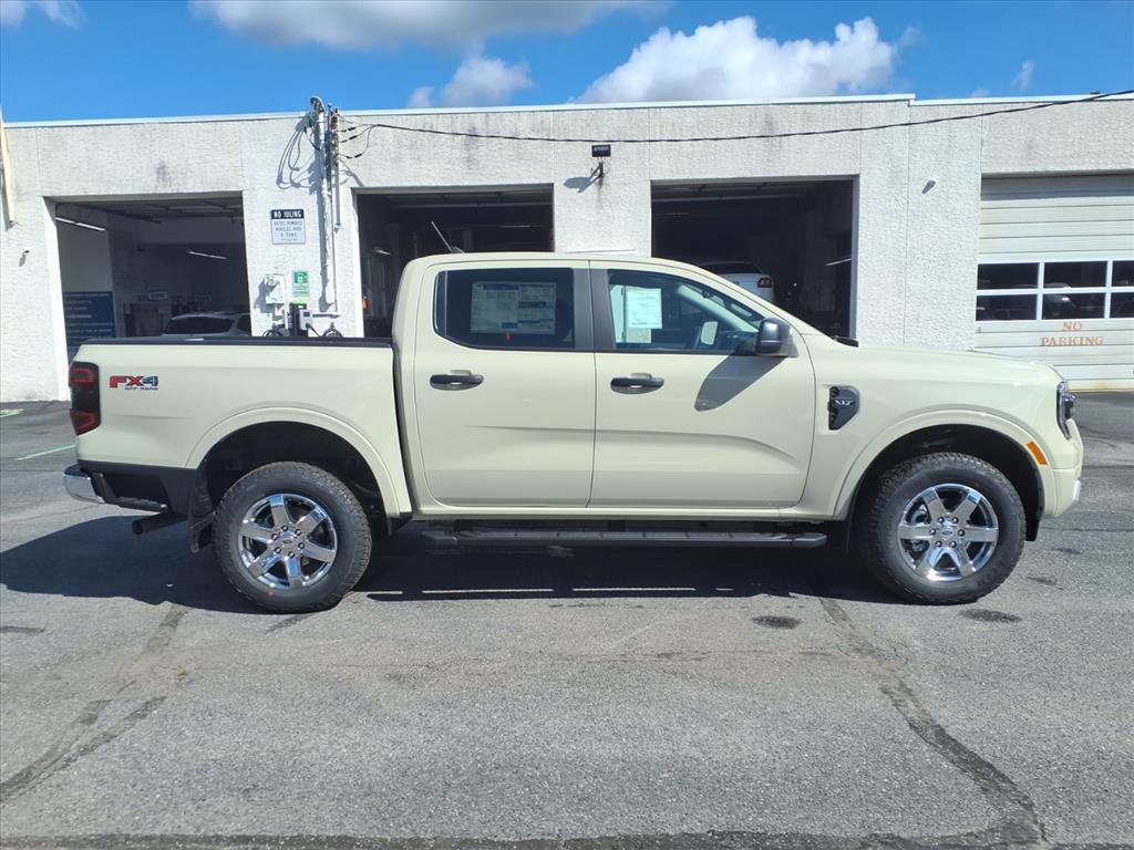 2025 Ford Ranger XLT photo 2