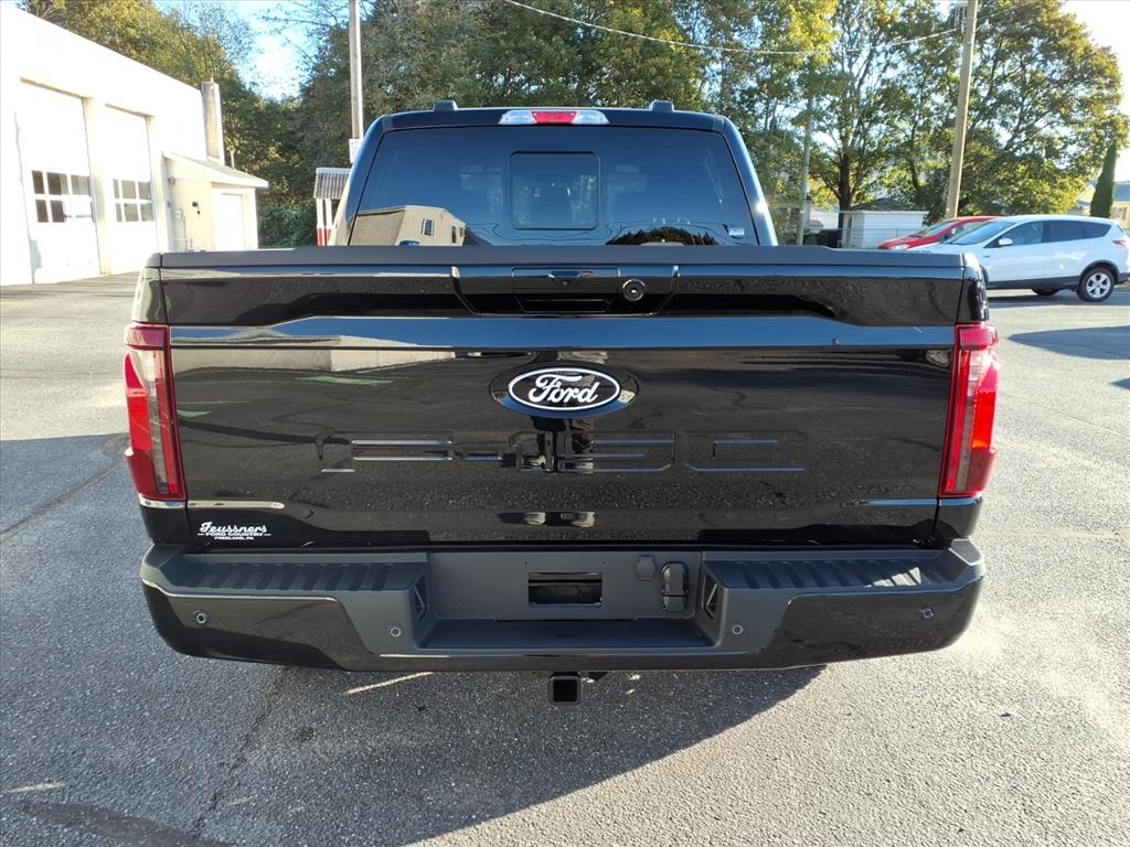 2025 Ford F-150 XLT photo 4