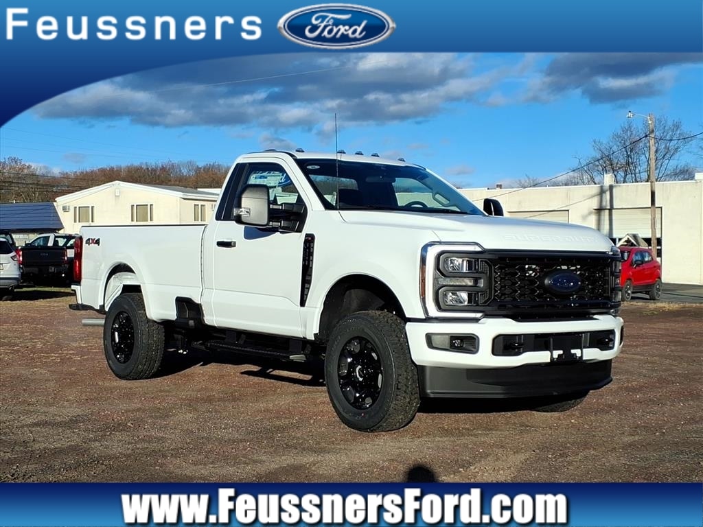 2026 Ford F-250 Super Duty XL's photo