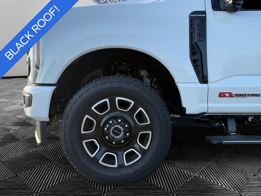 2026 Ford F-350 Super Duty Platinum - Photo 14