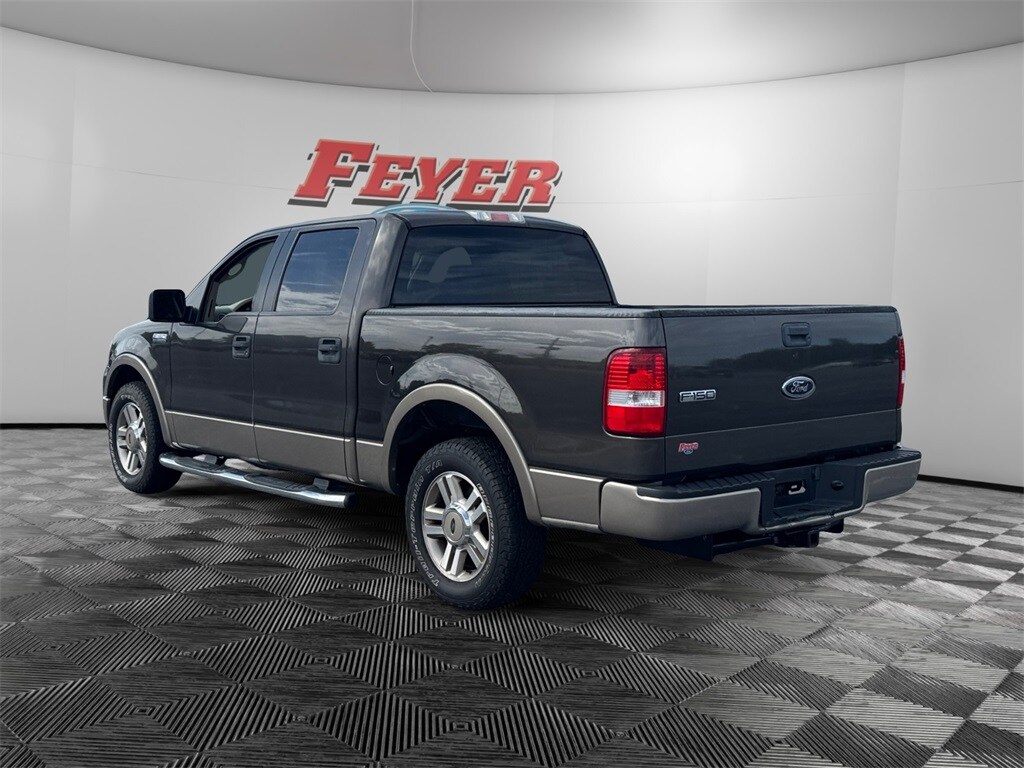 2005 Ford F-150 XLT photo 2