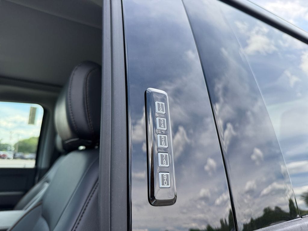 2026 Ford F-350 Super Duty Lariat - Photo 25