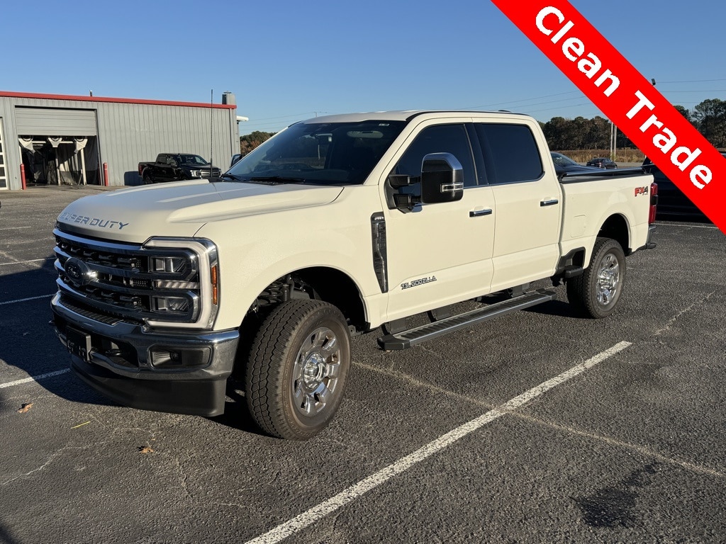 2025 Ford F-250 Super Duty Lariat's photo