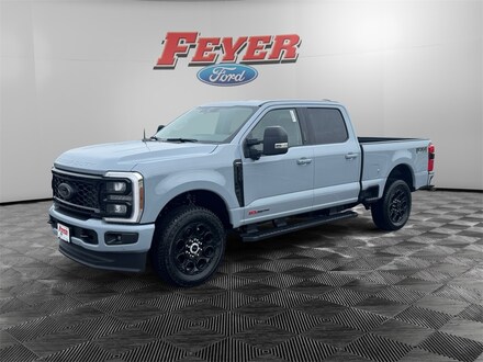 2026 Ford Super Duty F-350 Lariat Truck