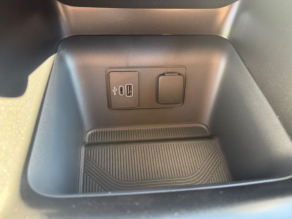 2026 Ford Explorer ST - Photo 21