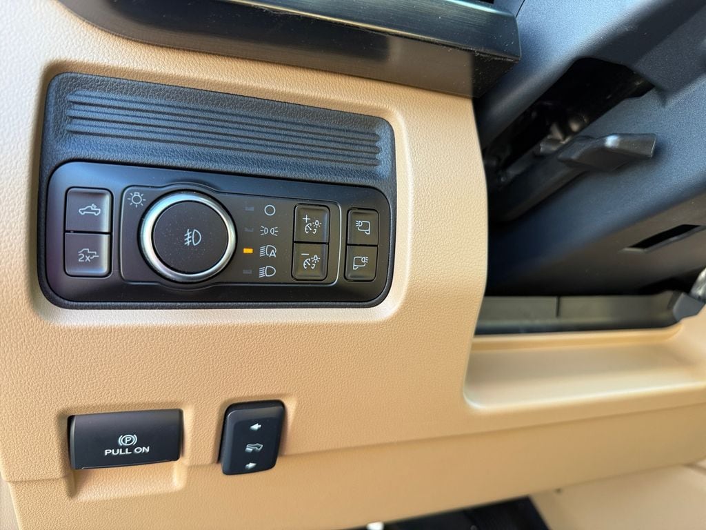 2026 Ford F-350 Super Duty Lariat - Photo 18