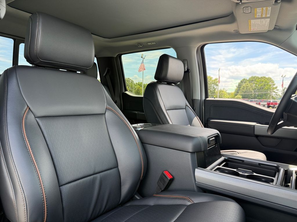 2026 Ford F-350 Super Duty Lariat - Photo 19