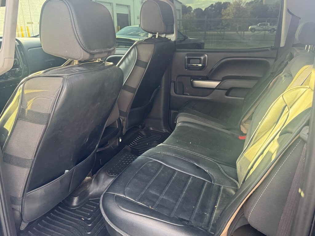 2016 Chevrolet Silverado 1500 LT photo 4