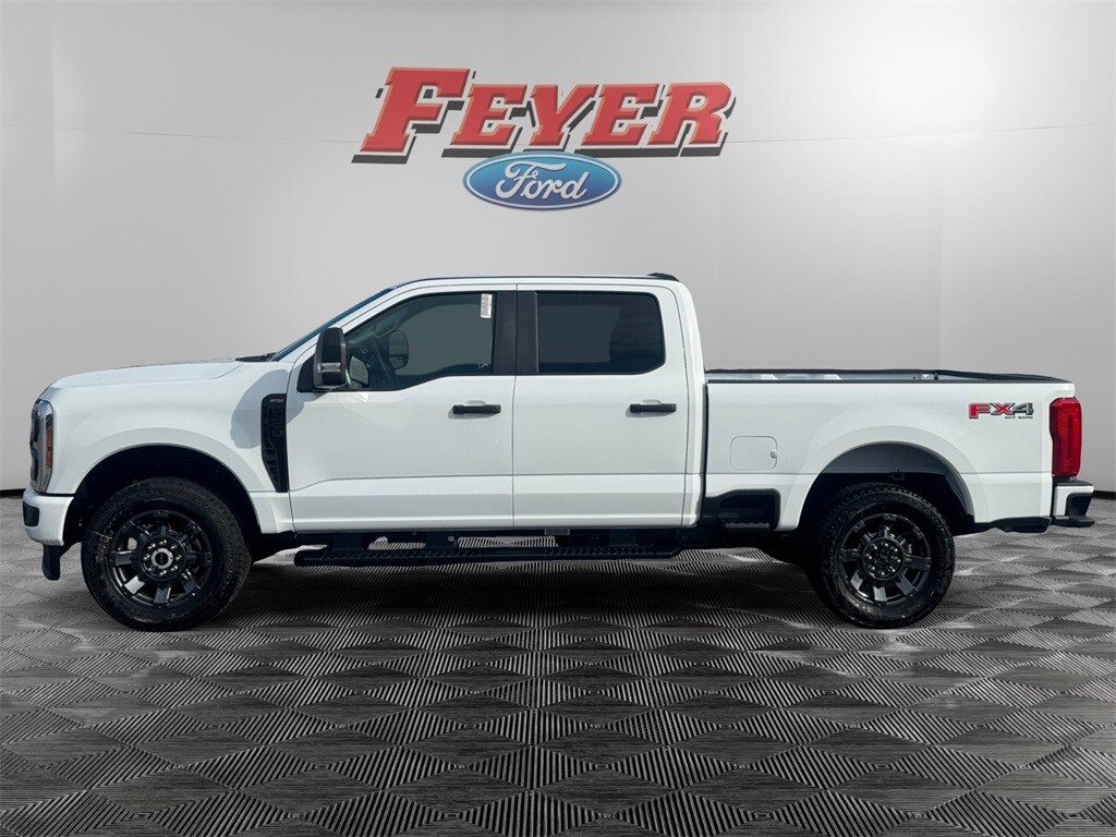 2026 Ford F-250 photo 2