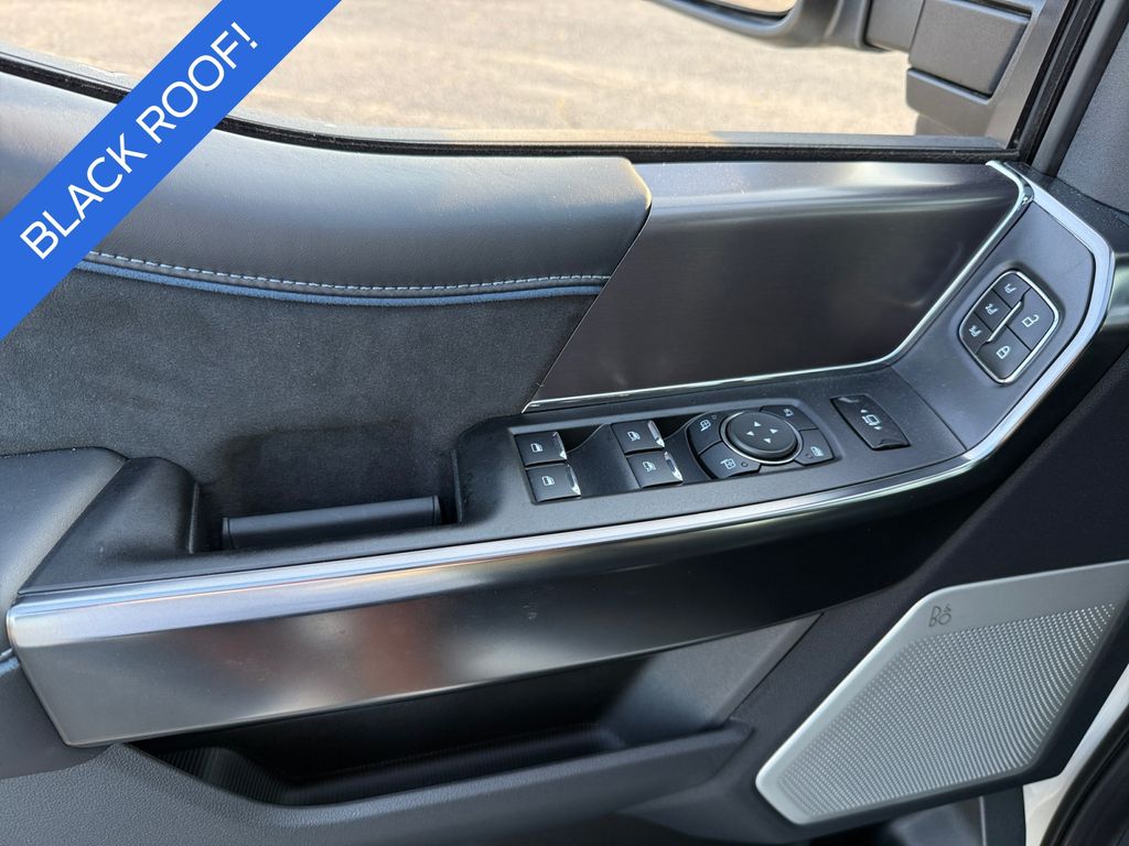 2026 Ford F-350 Super Duty Platinum - Photo 16