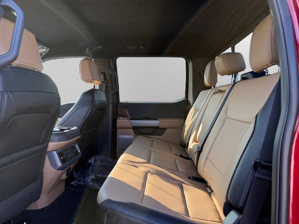 2026 Ford F-350 Super Duty Lariat - Photo 13