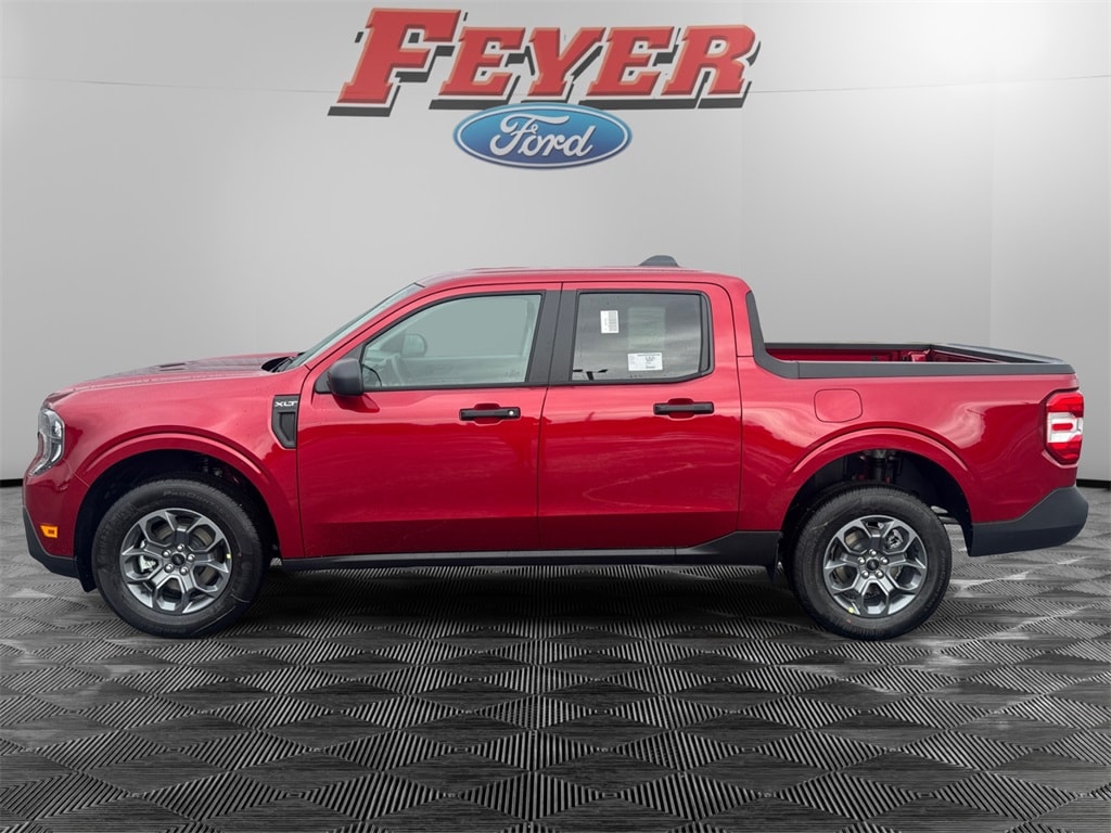 New 2025 Ford Maverick XLT Truck
