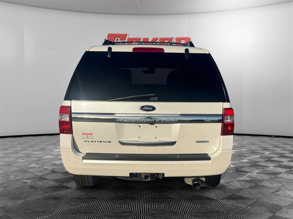 2016 Ford Expedition EL Platinum photo 3