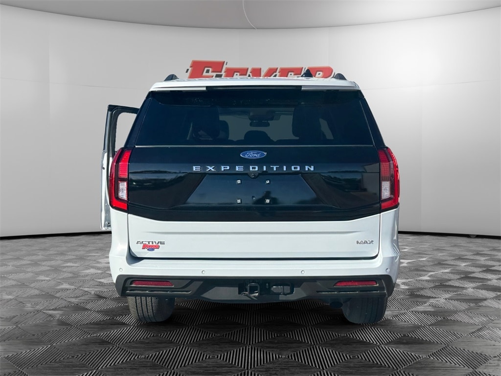 Used 2025 Ford Expedition Max Active SUV