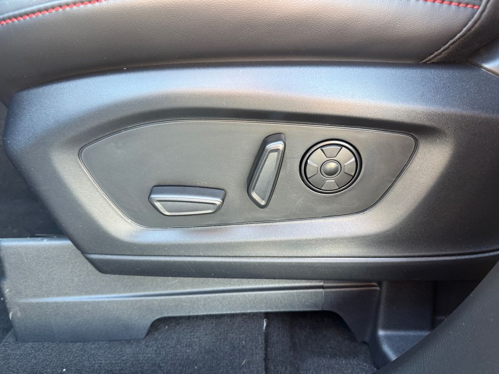 2026 Ford Explorer ST - Photo 18